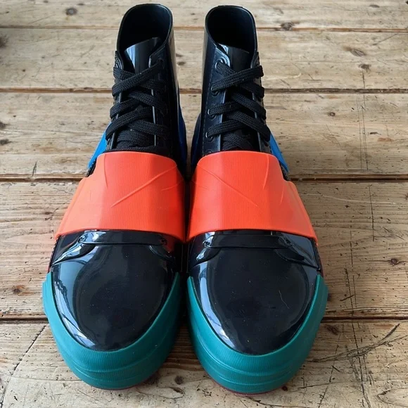 Melissa Crew High Top Sneakers - Picture 4 of 11